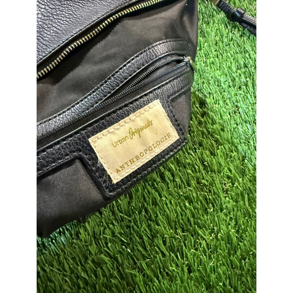 Urban Originals Anthropologie Black Leather Crescent Shoulder Bag - Picture 3 of 6